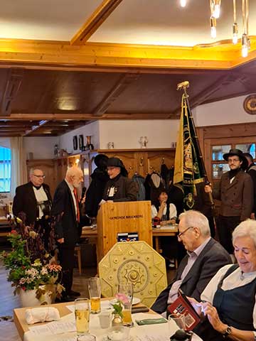 Stellverstretender Landesvüarstaiher Klaus Kahl und BdV-Kreisvorsitzender Reinhard Schmutzer